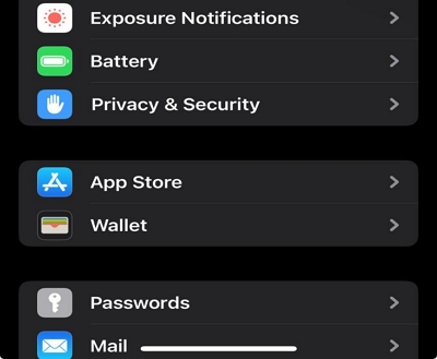enable or disable location tracking | when does your snapchat update location