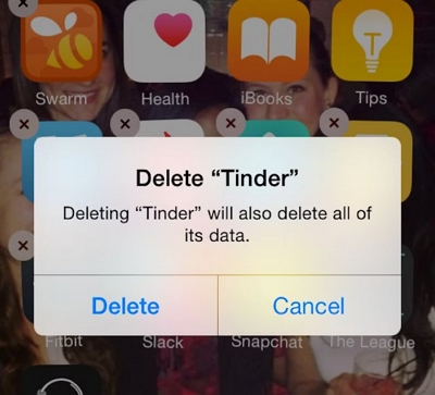 解除安裝並重新安裝 Tinder 應用程式 |修復 Tinder 位置錯誤