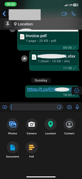 Tippen Sie auf das Plus-Symbol WhatsApp-Kontakt | Standort auf WhatsApp teilen